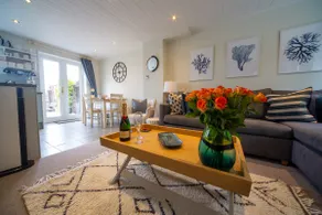 SPINDRIFT, Padstow, peaceful, views, parking - 10min walk to harbour - Image 5