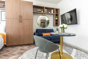 Studio near UIUC/Yugo Guest Suites - Image 5