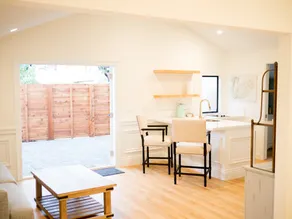 Adorable Cottage with Private Patio - Image 2