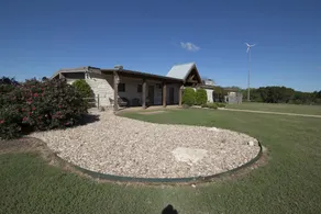 Cedar Creek Ranch on Lake Whitney - Image 4