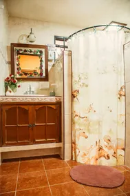 The House of Flowers - Image 5