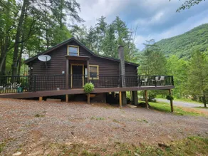 Stix & Stones - Cozy Cabin in Pine Creek Valley - Image 3