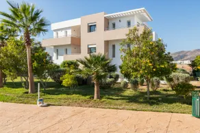 Beautiful holiday apartment with view/ocean/mountain - Image 3