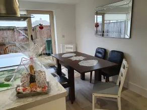 Riverdale House (4 bedrooms) Serviced Accomodation - Image 4