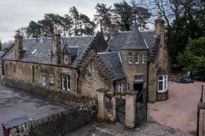 Victorian retreat within a private estate - Image 5