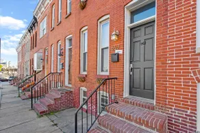 CHARMING in Federal Hill with ROOFTOP DECK - Image 4