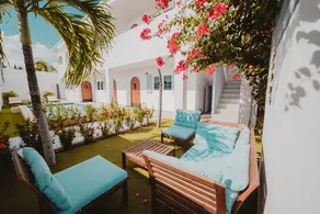 Lovely New 2BDR with Pool. Walk to Beach&Shops! - Image 4