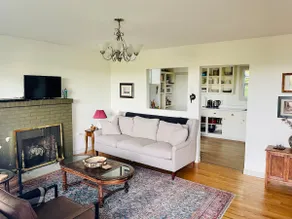 Charming 2 Bedroom Cottage in Baddeck - Image 3