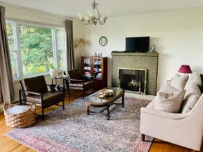 Charming 2 Bedroom Cottage in Baddeck - Image 2