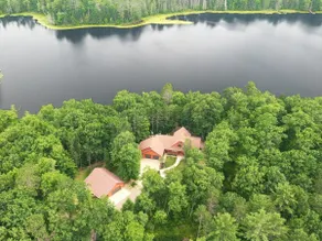 Lakefront Chalet w/Pontoon - Image 3
