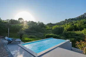 Villa Toro with an infinity pool under Motovun - Image 3