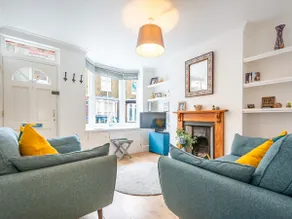 Cosy terrace within city walls ideal for exploring - Pass the Keys - Image 2