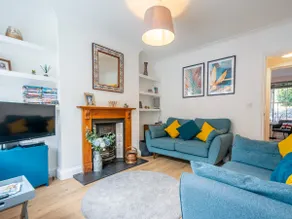 Cosy terrace within city walls ideal for exploring - Pass the Keys - Image 3