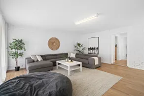 The Arches ~ Style, location and spacious living! - Image 4