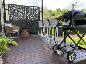 Haven Guesthouse backs onto peaceful bushland. - Image 3