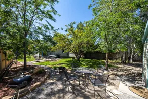 Steps from Downtown Cody - Spacious home that sleeps 10! - Image 2