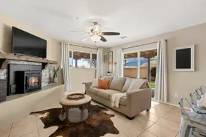The Orchard House. Beautiful mountain views! - Image 4