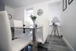 Executive Style 2 Bed Flat in Bridgend F2 - Image 2