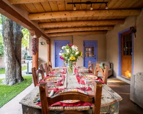 Adorable Adobe + Pet-Friendly + Minutes to Plaza - Image 5