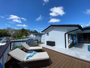 Amazing 3Bd Home Private Heated-Pool. Fence Yard - Image 3