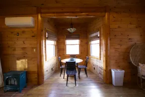 Cozy Shenandoah River Cabin (10min to Nat’l Park!) - Image 4