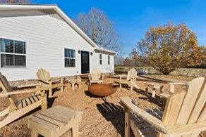 The Farmhouse with hot tub - Image 5