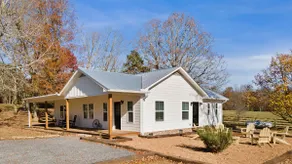 The Farmhouse with hot tub - Image 2