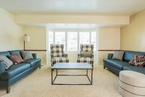 Spacious Stay near Airport, Downtown & Ski Resorts - Image 2