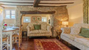 Corner Cottage, Bretforton, Cotswolds - Image 2
