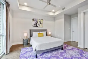 Festive Luxury Condo Near the Quarter with Balcony - Image 3