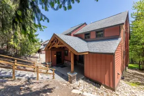 PET FRIENDLY 2br/2ba Tree Top -walk to ski/village - Image 3
