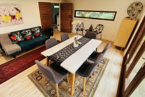 The Yellow Feather Cottage - Enchanting & Private Romantic Stay! - Image 2