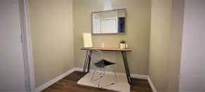 Walk to West Edmonton Mall - Modern 3 Bedroom - Image 2