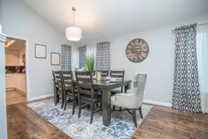 Large & Modern 4b3b Vegas Home with Pool & Spa! - Image 4