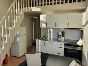 Newly-built house on corner lot with AC and parking - Image 3