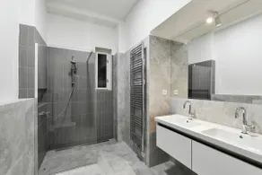 Charming Stylish 2BR Apartment by Stepan No. 3 - Image 5