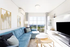 Lovely 3BD condo, jacuzzi, terrace, beach front - Image 2