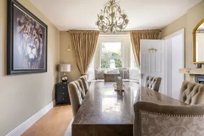 Stunning 5 Bedroom Victorian home with optional hot tub - Image 3