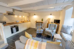 Traditional Fisherman's Cottage with 3 bedrooms - Image 2