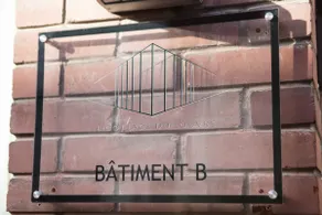 Louvre Cottage - Matisse - Studio - Netflix4K - Image 2
