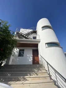 Margarita Alcanada House - Image 5