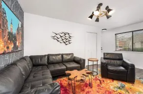 Oakwell Townhome: 2BR Kings 3 mi to A&M/Legends - Image 4