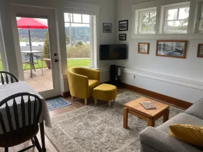 The Campbell Lake House - Image 3