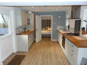 Dreamwood Cottage, Loch Lomond, Luxury Apartment. - Image 4