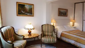 Apartment 7 Joys - Image 4