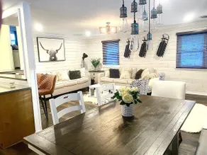 RENOVATED! Top location ON lake! Walk to slopes! - Image 2