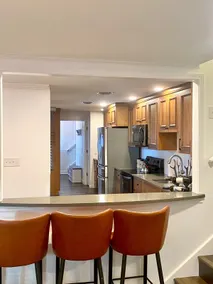 RENOVATED! Top location ON lake! Walk to slopes! - Image 4