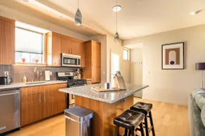 4BR • Sleeps 10 • Trendy Arts District Location - Image 2