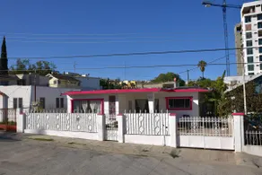 Studio Neidhart, Adorable 1BR w/pvt. patio & bath. - Image 5