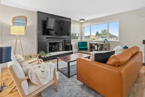 5BR Modern & Spacious w/ AC | Central + Transit - Image 4